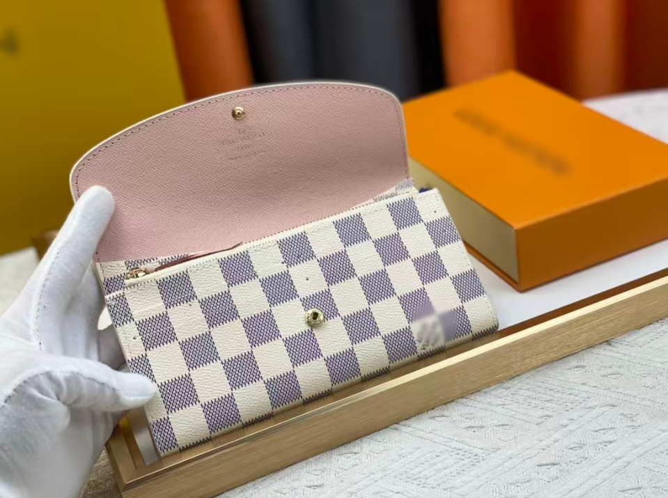 Emilia Wallet
